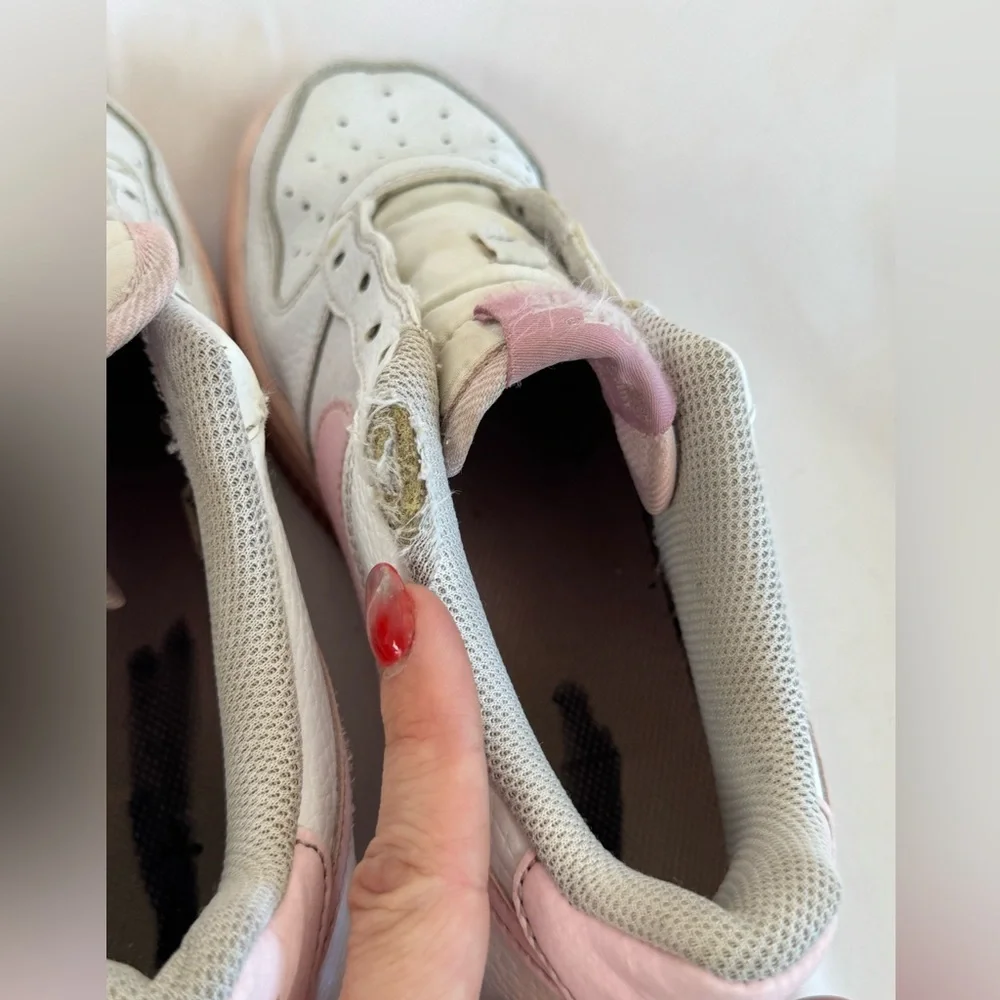 Nike Pink White‎ Air Force 1 Kids Size 5.5 Youth